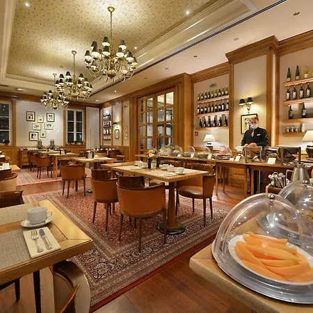 Hotel Marrol's Boutique