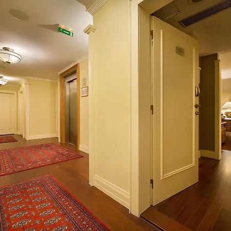 Hotel Marrol's Boutique 5*
