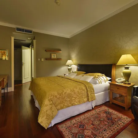 Marrol's Boutique 5* ברטיסלאבה