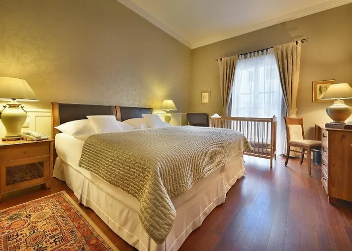 Marrol's Boutique Отель Братислава