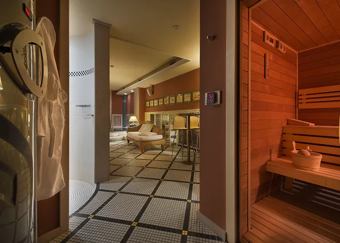 Отель Marrol's Boutique 5*