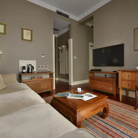 Marrol's Boutique Hotel